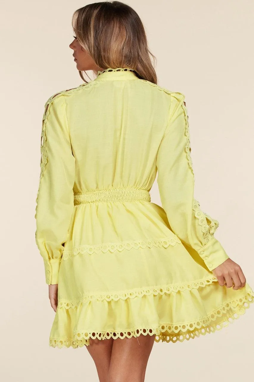 BABY YELLOW DETAIL SLEEVES AND TRIMS