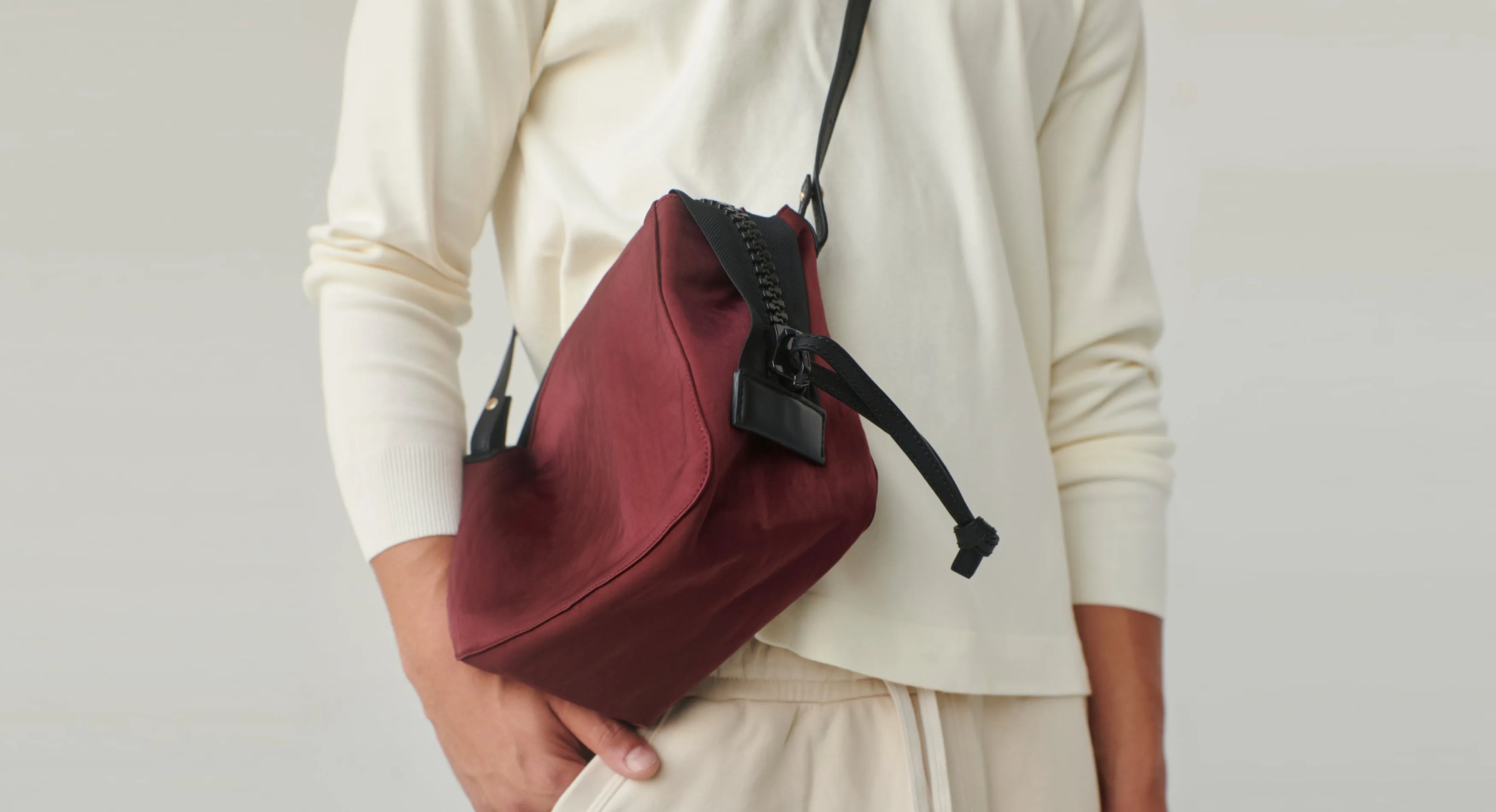 Bag Essential - Jam Black
