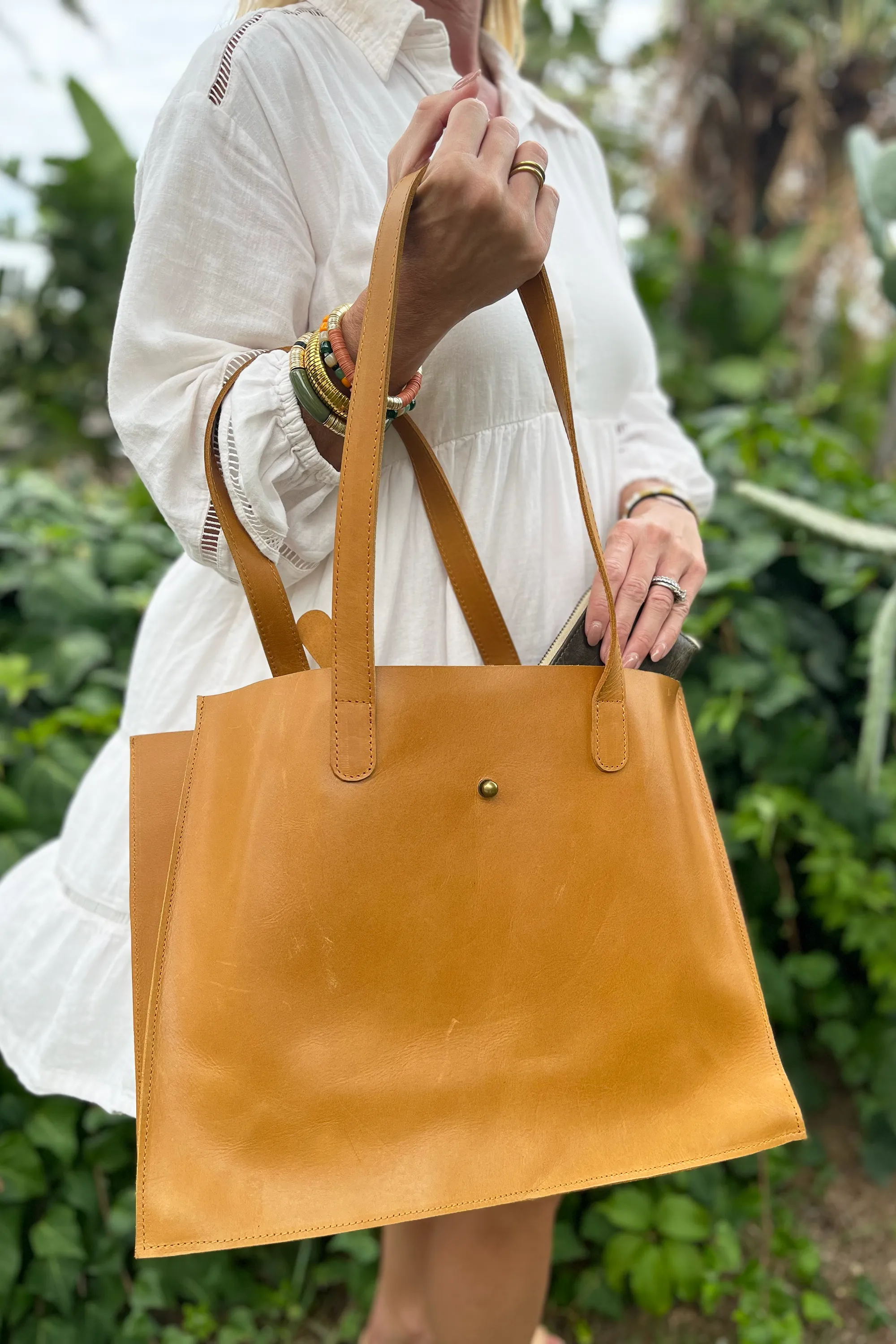 GEN Large Leather Handbag, Caramel