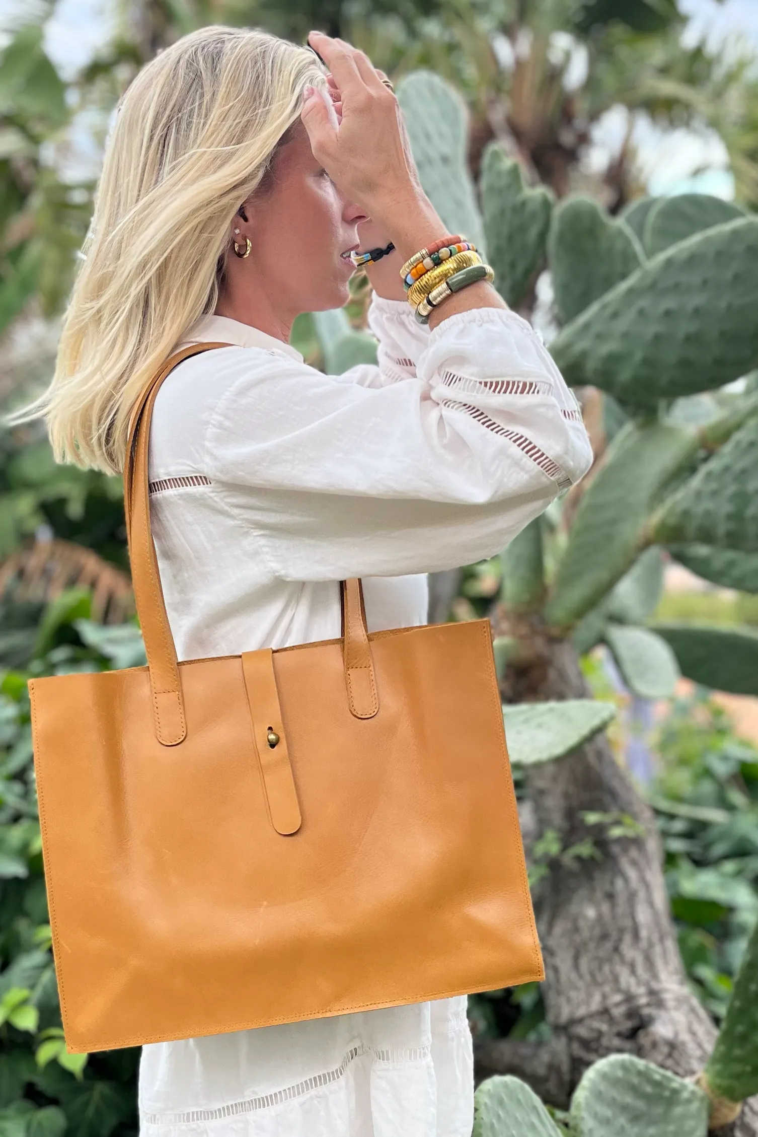 GEN Large Leather Handbag, Caramel