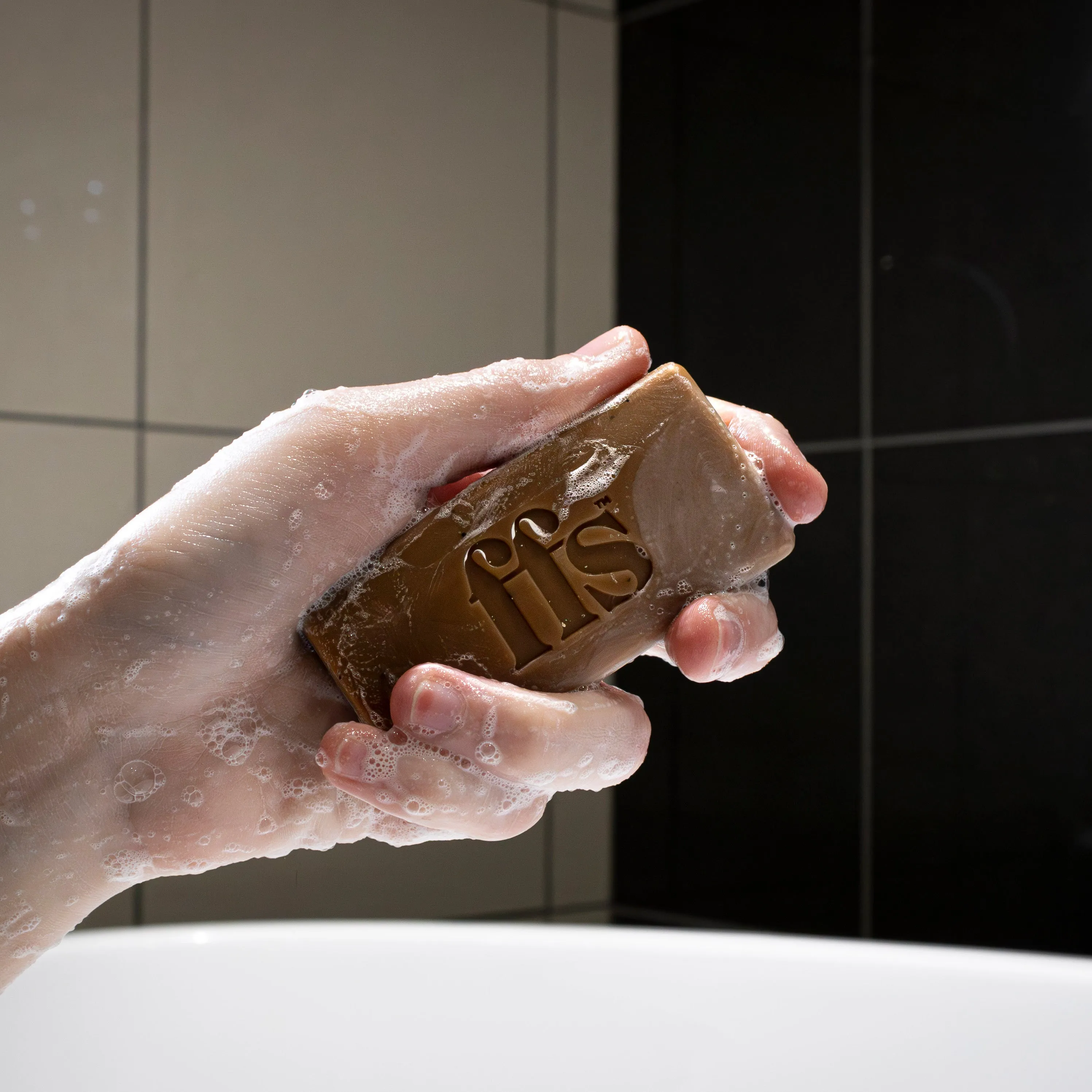 Moisturising Shower Essentials Set - worth £26.35