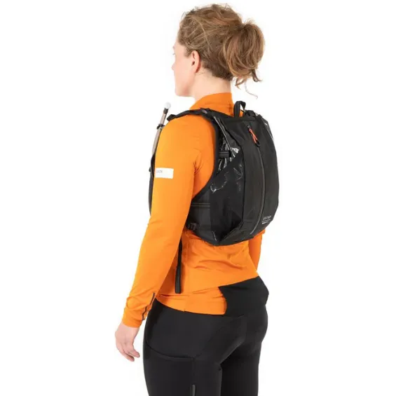 Restrap Race Hydration Vest