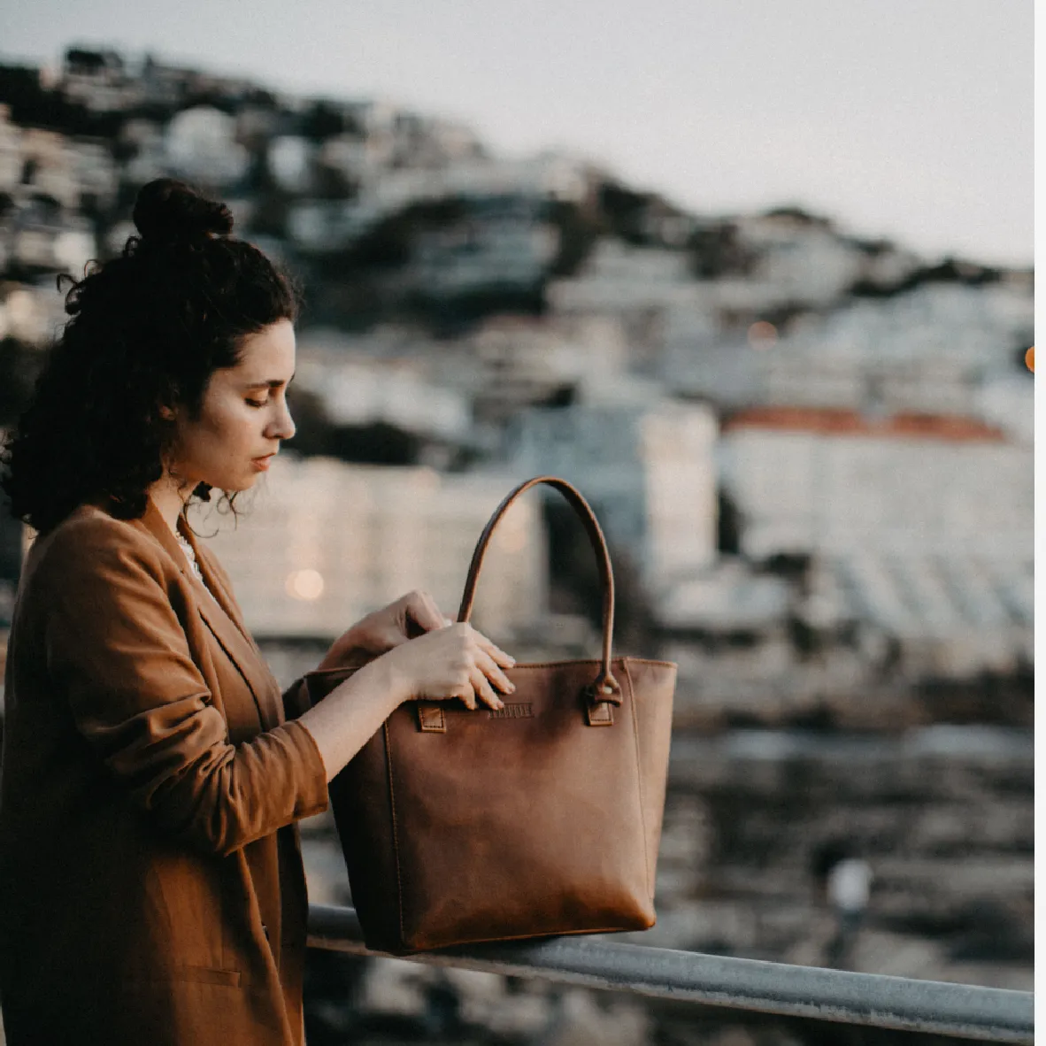 The Handbag - Tobacco