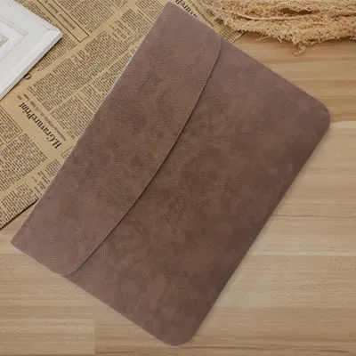 The Leather Bulwark – Laptop Sleeve