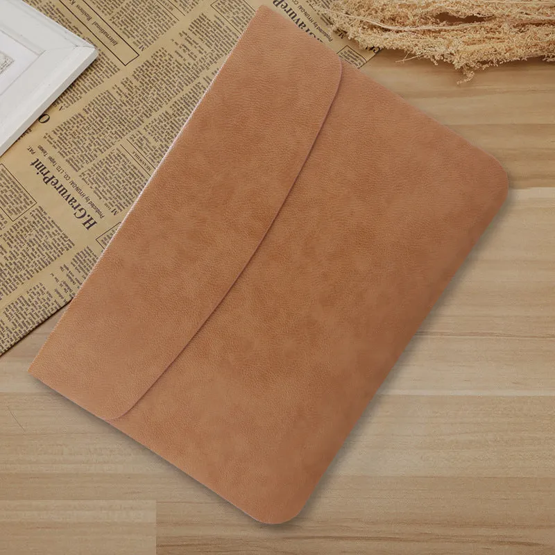 The Leather Bulwark – Laptop Sleeve