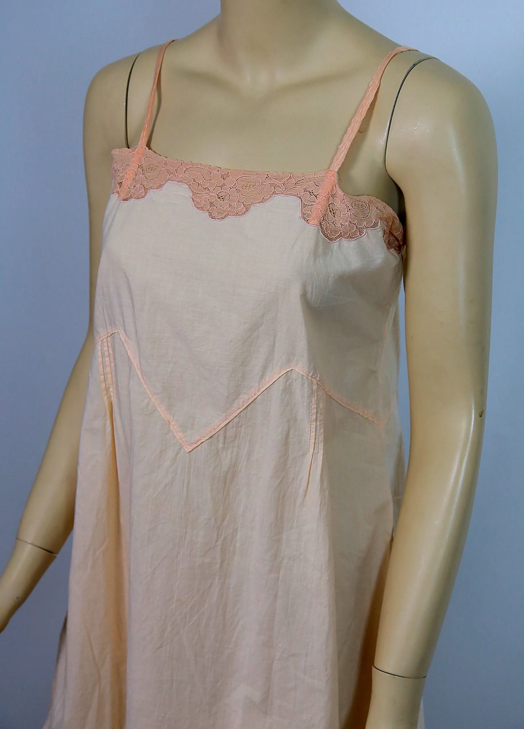 Vintage 20s ladies cotton chemise slip with matching pantaloons tap pants Italy