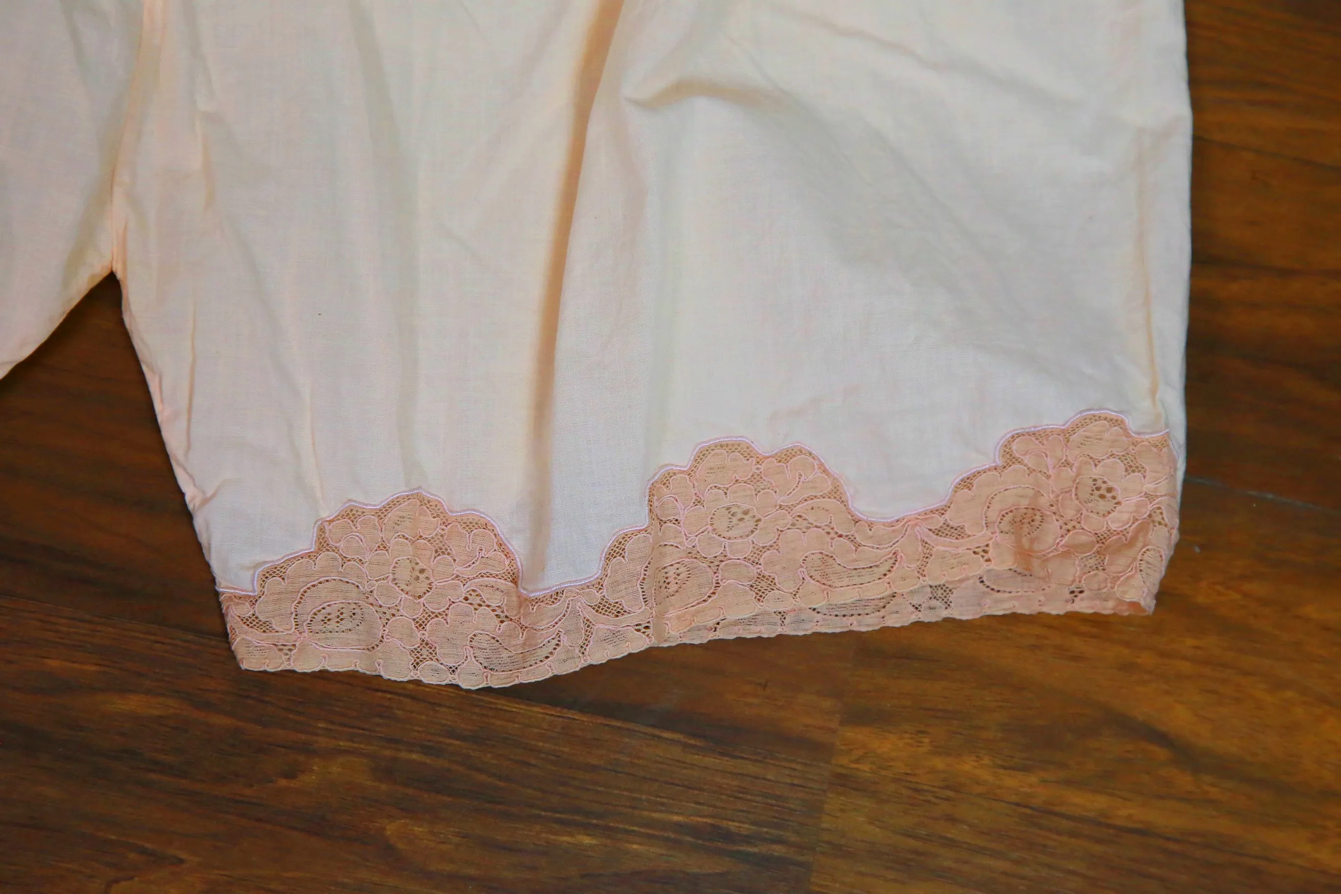 Vintage 20s ladies cotton chemise slip with matching pantaloons tap pants Italy