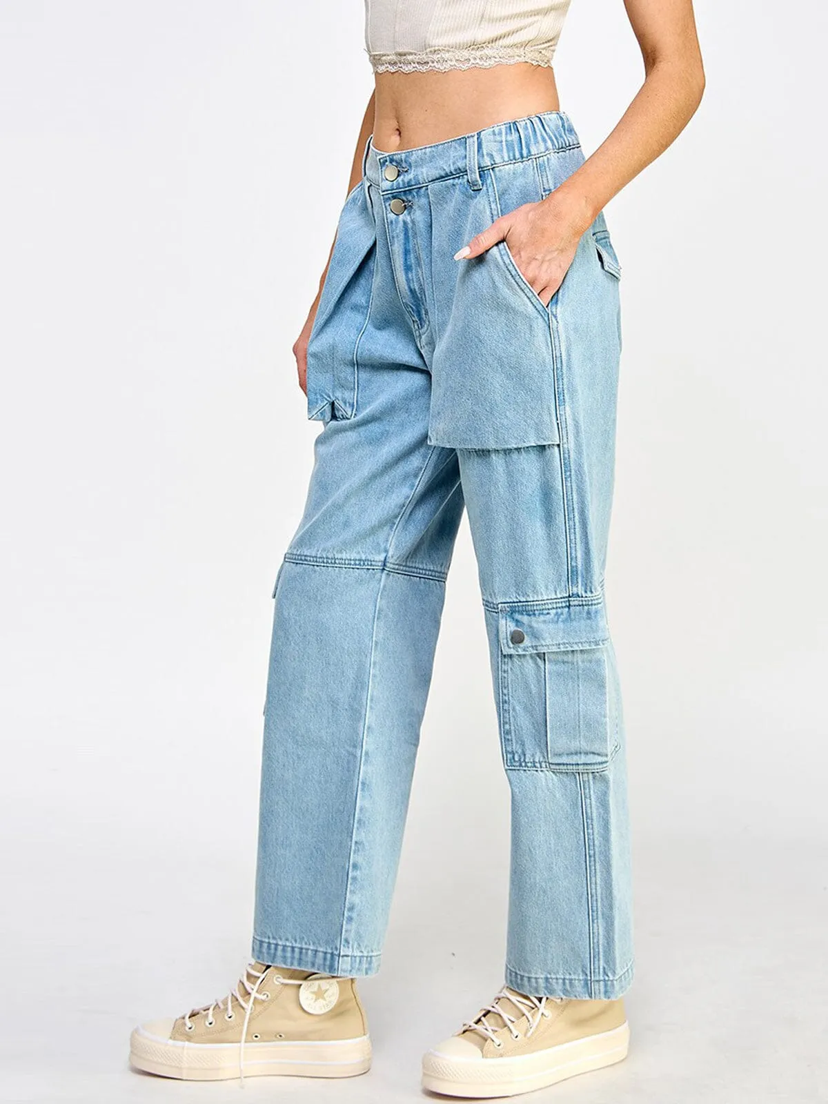 WOMEN'S BUTTON CLOSURE POCKETS WIDE LEG DENIM PANTS
