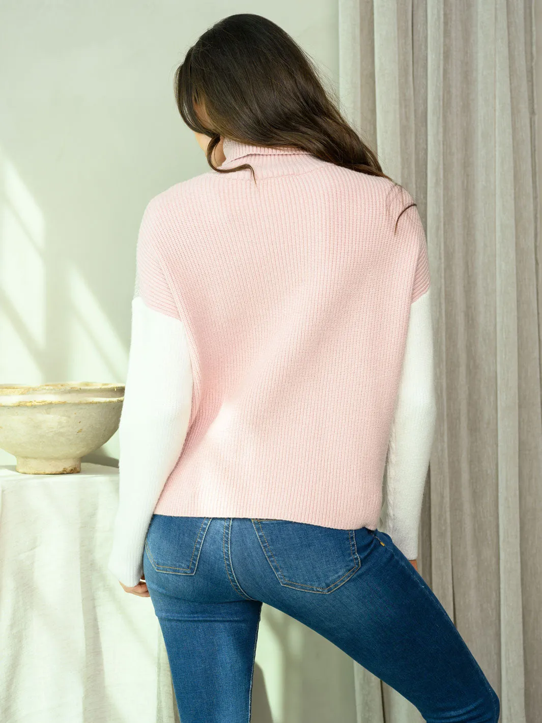 WOMEN'S LONG SLEEVE COLORBLOCK TURTLE NECK SWEATER