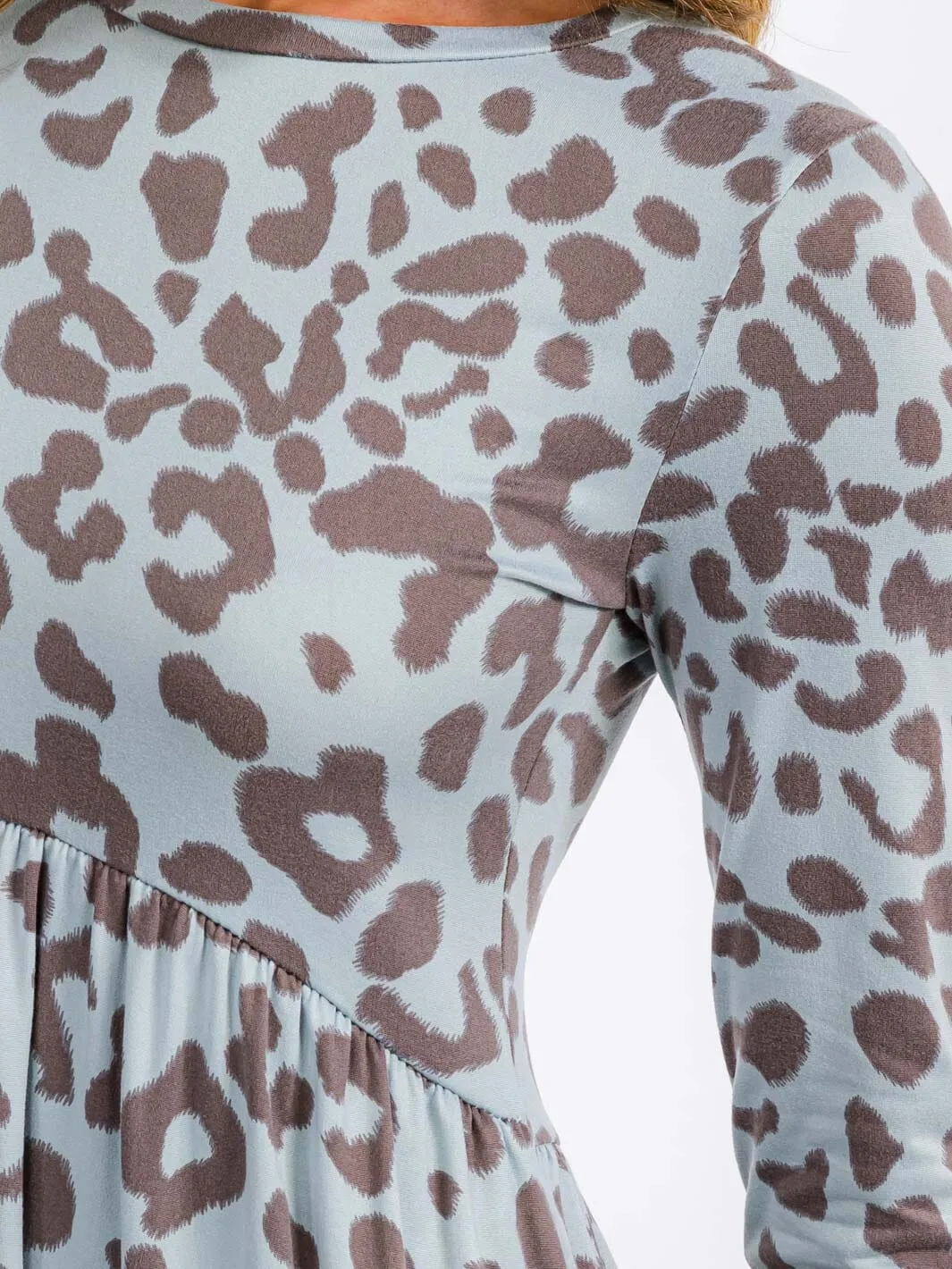 WOMEN'S LONG SLEEVE ELASTIC WAIST FRONT POCKETS ANIMAL PRINT MINI DRESS