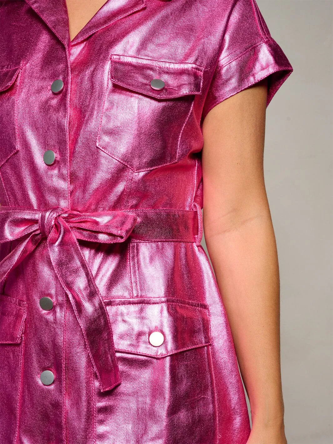 WOMEN'S SHORT SLEEVE BUTTON UP SELF TIE METALLIC MINI DRESS