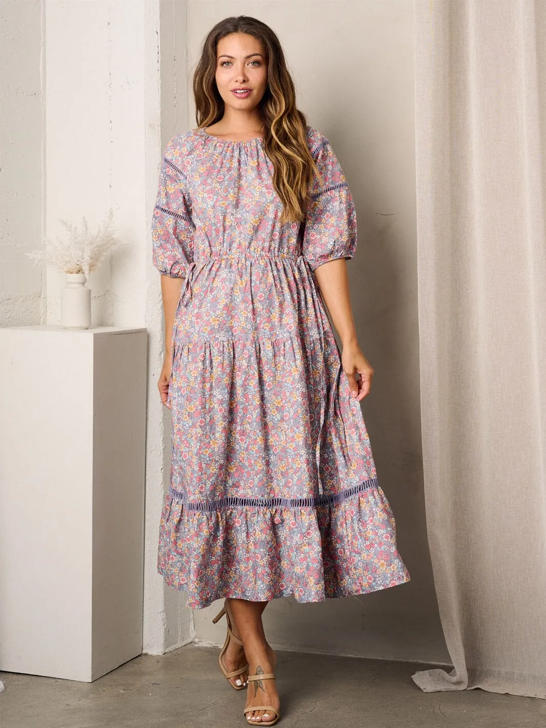 WOMEN'S SHORT SLEEVE TIERED POCKETS FLORAL MIDI DRESS